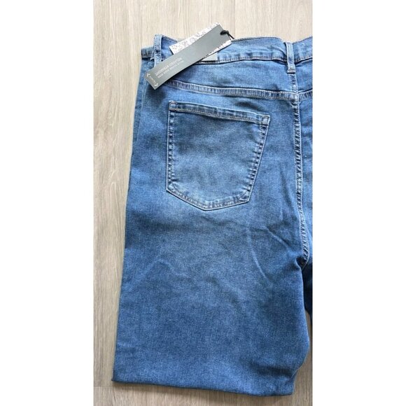 Nanette Lepore Jolie Super High Rise Relaxed Straight Jeans 16 NWT - Picture 8 of 16